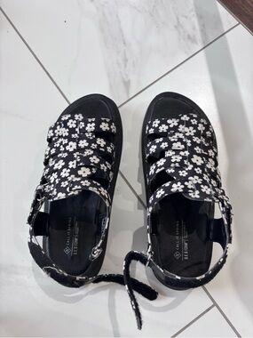 Call It Spring Black & White Floral Strappy Clog Sandals